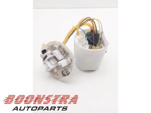 Gebruikte Tank element Pomp Mercedes CLA (118.3) 1.3 CLA-250 e Turbo 16V Prijs € 74,95 Margeregeling aangeboden door Boonstra Autoparts