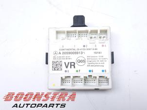 Gebruikte Centrale Deurvergrendelings Module Mercedes C Estate (S205) C-350 e 2.0 16V Prijs € 24,95 Margeregeling aangeboden door Boonstra Autoparts