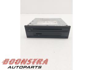 Gebruikte Radio module Volkswagen Crafter (SY) 2.0 TDI FWD Prijs € 399,24 Inclusief btw aangeboden door Boonstra Autoparts