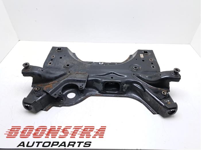 Gebruikte Subframe Peugeot Expert (V1/VA/VB/VE/VF/VT/VY) 2.0 Blue HDi 150 16V Prijs € 181,44 Inclusief btw aangeboden door Boonstra Autoparts