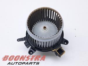 Gebruikte Blower Peugeot Expert (V1/VA/VB/VE/VF/VT/VY) 2.0 Blue HDi 150 16V Prijs € 30,19 Inclusief btw aangeboden door Boonstra Autoparts