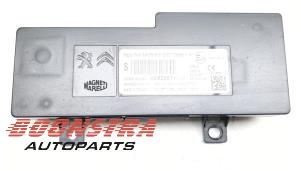 Gebruikte Bluetooth module Peugeot Expert (V1/VA/VB/VE/VF/VT/VY) 2.0 Blue HDi 150 16V Prijs € 30,19 Inclusief btw aangeboden door Boonstra Autoparts