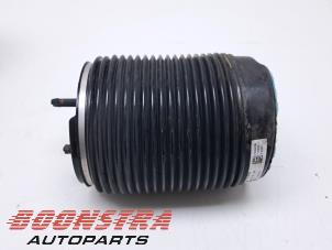 Gebruikte Luchtbalg Volvo XC60 II (UZ) 2.0 T8 16V Recharge, Twin Engine AWD Prijs € 119,95 Margeregeling aangeboden door Boonstra Autoparts