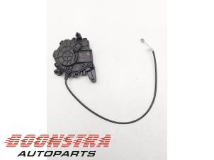 Gebruikte Slotmechaniek Achterklep BMW iX (I20) xDrive40 77 kWh Prijs € 104,95 Margeregeling aangeboden door Boonstra Autoparts