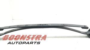 Gebruikte Bladveer achter Volkswagen Crafter (SY) 2.0 TDI RWD Prijs € 314,54 Inclusief btw aangeboden door Boonstra Autoparts