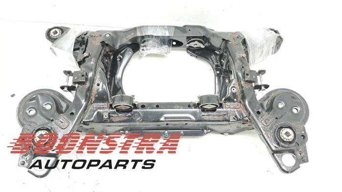 Gebruikte Subframe Volvo XC60 II (UZ) 2.0 T8 16V Recharge, Twin Engine AWD Prijs € 489,95 Margeregeling aangeboden door Boonstra Autoparts