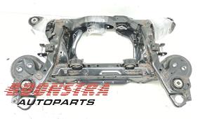 Gebruikte Subframe Volvo XC60 II (UZ) 2.0 T8 16V Recharge, Twin Engine AWD Prijs € 489,95 Margeregeling aangeboden door Boonstra Autoparts