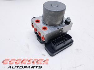 Gebruikte ABS Pomp Volkswagen Crafter (SY) 2.0 TDI RWD Prijs € 257,67 Inclusief btw aangeboden door Boonstra Autoparts