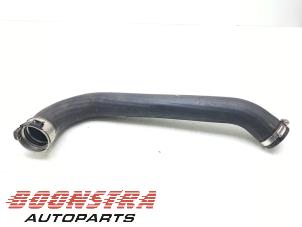 Gebruikte Intercooler Slang Ford Focus 4 Wagon 1.0 EcoBoost 12V Hybrid 155 Prijs € 59,95 Margeregeling aangeboden door Boonstra Autoparts