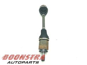 Gebruikte Aandrijfas links-voor BMW 5 serie (F10) 535d xDrive 24V Prijs € 249,95 Margeregeling aangeboden door Boonstra Autoparts