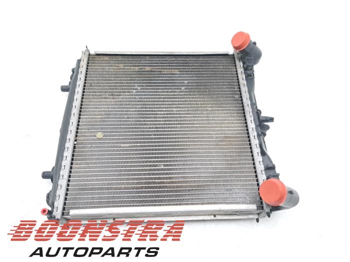 Gebruikte Radiateur Porsche Boxster (986) 3.2 S 24V 50 Jahre 550 Spyder Prijs € 98,95 Margeregeling aangeboden door Boonstra Autoparts