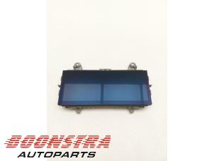 Gebruikte Display Interieur Mini Mini (F56) Cooper SE,Electric Prijs € 664,95 Margeregeling aangeboden door Boonstra Autoparts