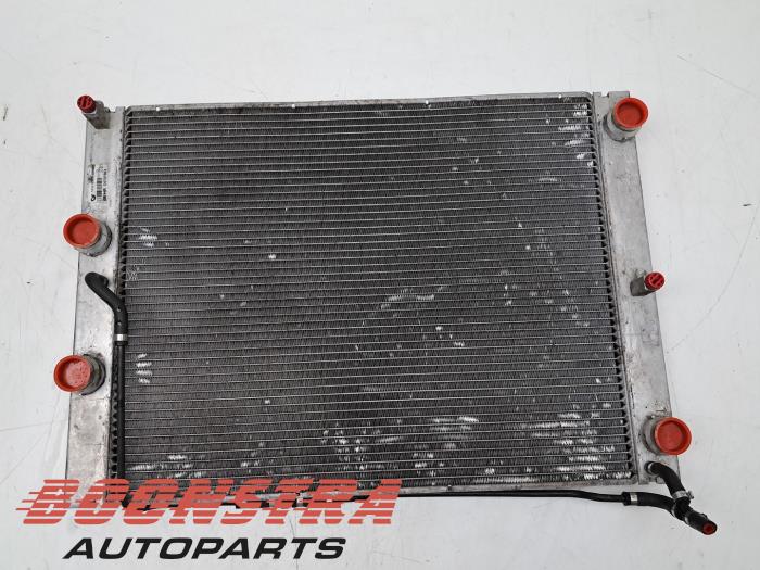 Gebruikte Radiateur BMW M5 (E60) 5.0 V10 40V Prijs € 137,95 Margeregeling aangeboden door Boonstra Autoparts