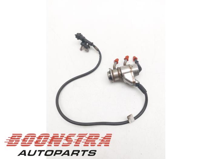 Gebruikte Adblue injector Iveco New Daily VI 35C18,35S18,40C18,50C18,60C18,65C18,70C18 Prijs € 108,84 Inclusief btw aangeboden door Boonstra Autoparts