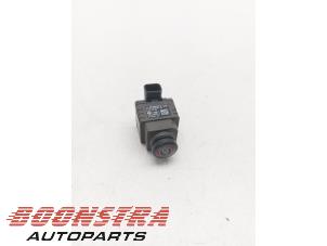 Gebruikte Achteruitrij Camera BMW iX3 80 kWh Prijs € 134,95 Margeregeling aangeboden door Boonstra Autoparts