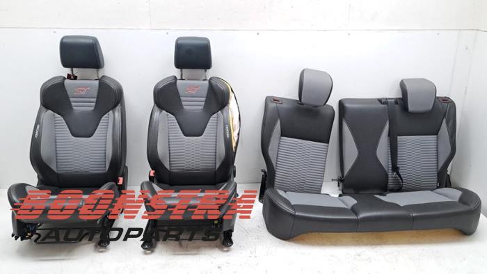 Bekleding Set (compleet) Ford Fiesta O164551