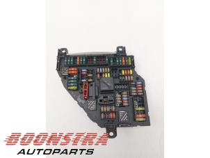 Gebruikte Zekeringkast BMW 5 serie (F10) 535d xDrive 24V Prijs € 39,95 Margeregeling aangeboden door Boonstra Autoparts