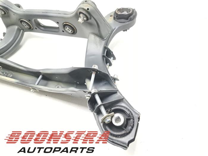 Subframe van een Mercedes-Benz C Estate (S205) C-180 1.6 16V BlueEfficiency 2019