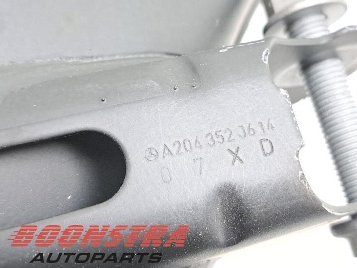 Subframe van een Mercedes-Benz C Estate (S205) C-180 1.6 16V BlueEfficiency 2019