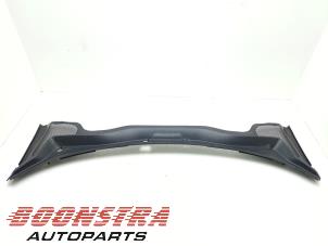 Gebruikte Paravan Audi A1 Sportback (8XA/8XF) 1.0 TFSI Ultra 12V Prijs € 29,95 Margeregeling aangeboden door Boonstra Autoparts