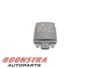 Gebruikte Radar sensor Renault Captur II (RJB) 1.3 TCE 130 16V Prijs € 154,95 Margeregeling aangeboden door Boonstra Autoparts