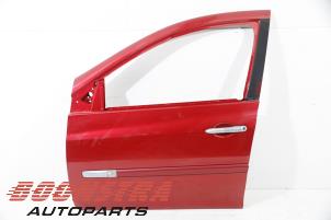 Gebruikte Deur 4Deurs links-voor Renault Clio III (BR/CR) 1.2 16V TCe 100 Prijs € 124,95 Margeregeling aangeboden door Boonstra Autoparts