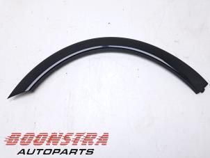 Gebruikte Schermverbreder Porsche Cayenne II (92A) 4.2 S Diesel V8 32V Prijs € 62,95 Margeregeling aangeboden door Boonstra Autoparts