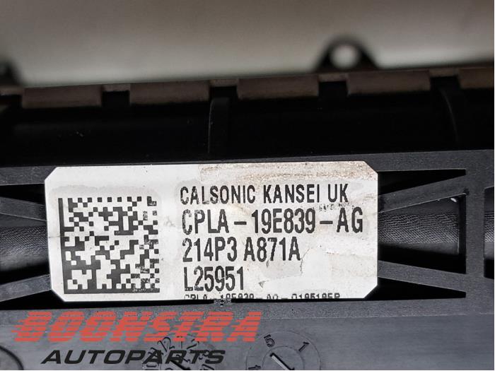 Radiateur van een Land Rover Range Rover IV (LG) 4.4 SDV8 32V 2018