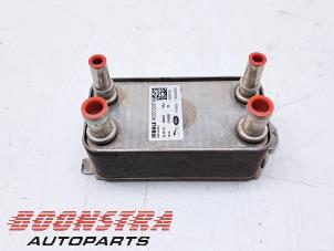 Gebruikte Oliekoeler Landrover Range Rover IV (LG) 4.4 SDV8 32V Prijs € 32,95 Margeregeling aangeboden door Boonstra Autoparts