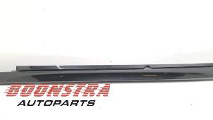 Gebruikte Sideskirt links BMW M5 (E60) 5.0 V10 40V Prijs € 119,95 Margeregeling aangeboden door Boonstra Autoparts