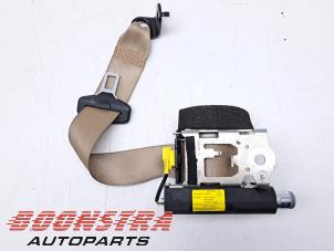 Gebruikte Veiligheidsgordel rechts-achter Mercedes CLS (C218) 350 CDI BlueEfficiency 3.0 V6 24V Prijs € 64,95 Margeregeling aangeboden door Boonstra Autoparts