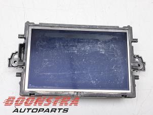 Gebruikte Display Interieur Mercedes CLS (C218) 350 CDI BlueEfficiency 3.0 V6 24V Prijs € 83,95 Margeregeling aangeboden door Boonstra Autoparts