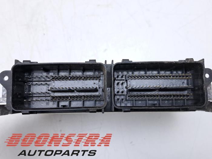 Computer Motormanagement van een Ford S-Max (WPC) 2.0 TDCi 150 16V 2017