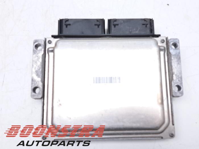 Computer Motormanagement van een Ford S-Max (WPC) 2.0 TDCi 150 16V 2017