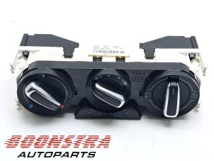 Gebruikte Chaufage Bedieningspaneel Audi A1 Sportback (8XA/8XF) 1.0 TFSI Ultra 12V Prijs € 49,95 Margeregeling aangeboden door Boonstra Autoparts