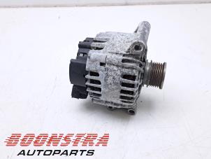 Gebruikte Dynamo Citroen DS 3 (SA) 1.6 16V e-THP 165 Prijs € 129,95 Margeregeling aangeboden door Boonstra Autoparts