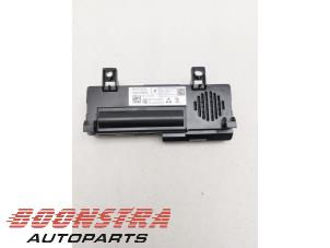Gebruikte Bluetooth module Peugeot 208 II (UB/UH/UP) e-208 50 kWh Prijs € 60,44 Inclusief btw aangeboden door Boonstra Autoparts
