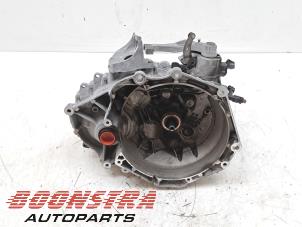 Gebruikte Versnellingsbak Opel Corsa E 1.0 SIDI Turbo 12V Prijs € 499,95 Margeregeling aangeboden door Boonstra Autoparts