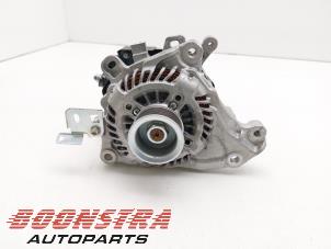 Gebruikte Dynamo Suzuki Swift (ZC/ZD) 1.2 Dual Jet 16V Smart Hybrid Prijs € 489,95 Margeregeling aangeboden door Boonstra Autoparts