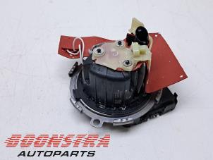 Gebruikte Adblue pomp Opel Vivaro 2.0 Diesel 145 Prijs € 399,24 Inclusief btw aangeboden door Boonstra Autoparts