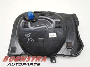 Gebruikte Adblue tank Maserati Quattroporte VI 3.0 Diesel Prijs € 311,95 Margeregeling aangeboden door Boonstra Autoparts