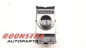 Gebruikte Selectiehendel automaat Landrover Range Rover IV (LG) 4.4 SDV8 32V Prijs € 239,95 Margeregeling aangeboden door Boonstra Autoparts