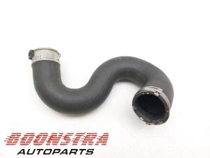 Gebruikte Intercooler Slang Toyota ProAce (MDX) 2.0 D4-D Prijs € 30,19 Inclusief btw aangeboden door Boonstra Autoparts