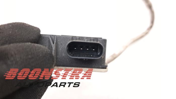 Nox sensor van een Ford Transit 2.0 TDCi 16V Eco Blue 130 2023