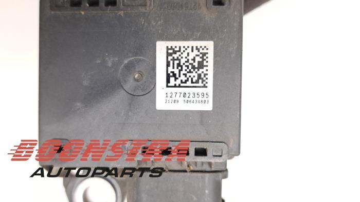 Nox sensor van een Ford Transit 2.0 TDCi 16V Eco Blue 130 2023