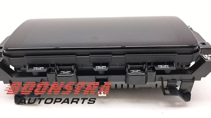 Display Interieur van een Land Rover Range Rover IV (LG) 4.4 SDV8 32V 2018