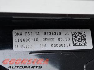 Head-up display van een BMW M4 (F83) 3.0 24V Turbo Competition Package 2020