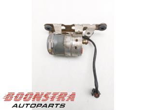 Gebruikte Pompvering (Hydr.) Porsche Boxster (986) 3.2 S 24V 50 Jahre 550 Spyder Prijs € 249,95 Margeregeling aangeboden door Boonstra Autoparts