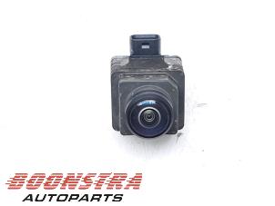 Gebruikte Achteruitrij Camera BMW X5 (G05) xDrive 45 e iPerformance 3.0 24V Prijs € 142,95 Margeregeling aangeboden door Boonstra Autoparts