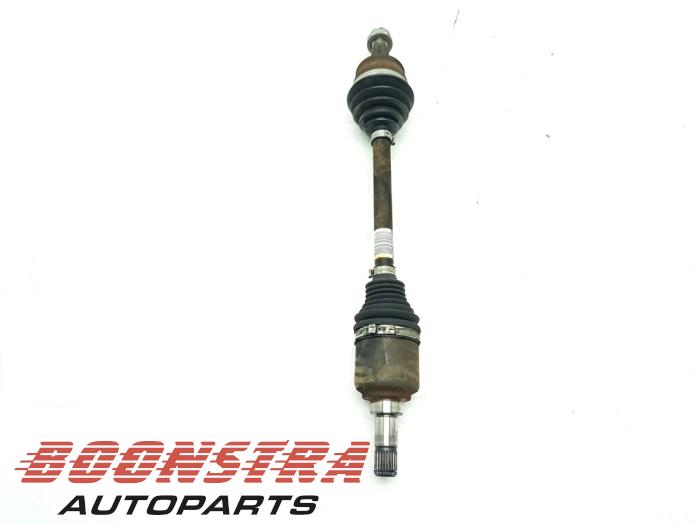 Gebruikte Aandrijfas links-voor Fiat 500 (312) 0.9 TwinAir 85 Prijs € 29,95 Inclusief btw aangeboden door Boonstra Autoparts
